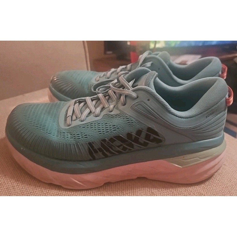 SIZE 9-HOKA ONE ONE BONDI 7 WOMENS SHOES $165 msrp